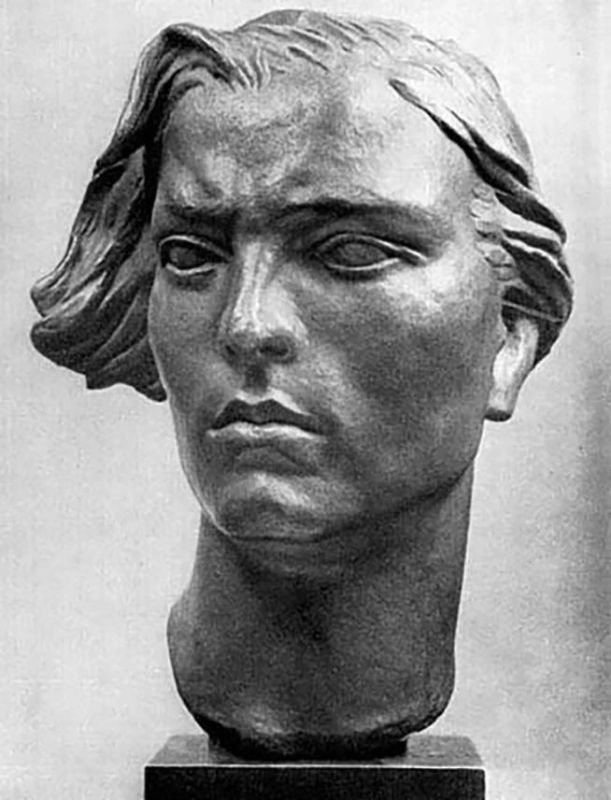 Вера Мухина родилась 1 июля 1889 года Вера Мухина родилась 1 июля 1889 года