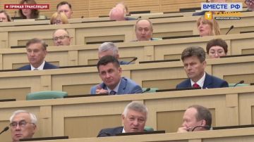 Валентина Матвиенко поблагодарила строителей из Донбасса и Новороссии, работающих в условиях атак ВСУ