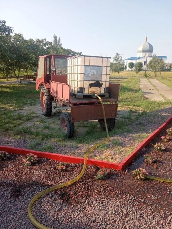 Александр Дудка: В населённых пунктах ТУ «Лазурное» Скадовского округа провели плановую уборку Александр Дудка: В населённых пунктах ТУ «Лазурное» Скадовского округа провели плановую уборку