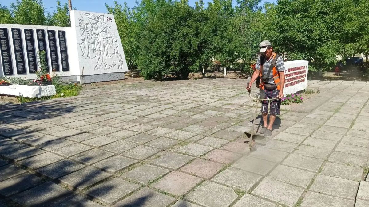 "Горжилстрой" в Геническом округе: чистота и порядок – приоритет "Горжилстрой" в Геническом округе: чистота и порядок – приоритет