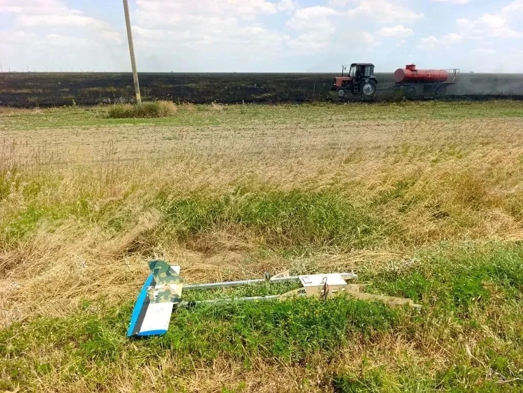 В заповеднике "Аскания-Нова" тушат пять пожаров от атак дронов ВСУ В заповеднике "Аскания-Нова" тушат пять пожаров от атак дронов ВСУ