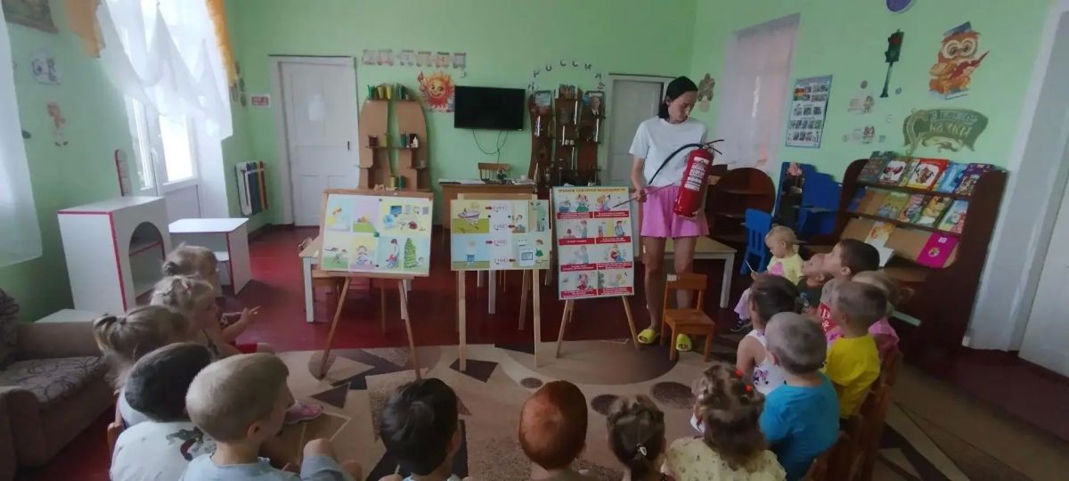 Огонь — друг или враг: занятие в детском саду Скадовского округа Огонь — друг или враг: занятие в детском саду Скадовского округа