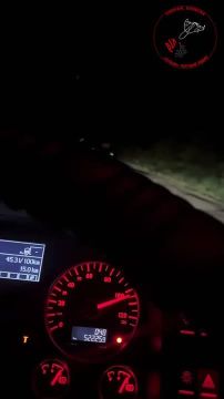 Минус две хохлятские АЗС в одном видео