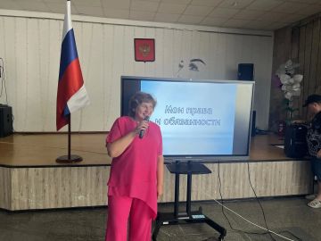 3 июля в МКУК «Центре культуры и досуга» Генического муниципального округа прошел познавательный и увлекательный квиз под названием «Мои права и обязанности»