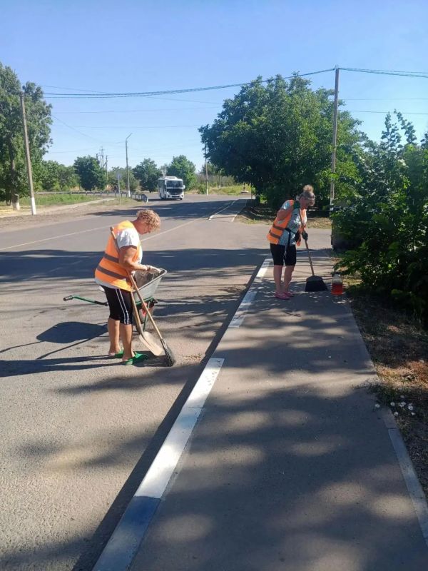 В Геническом округе продолжается масштабная работа по благоустройству В Геническом округе продолжается масштабная работа по благоустройству