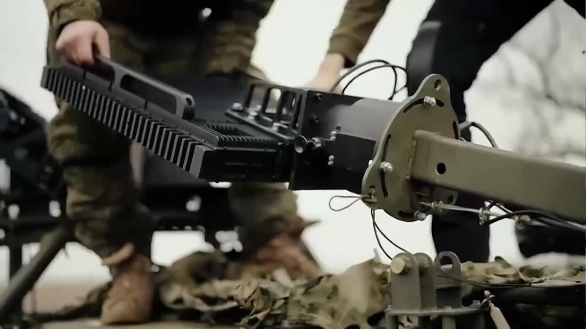 Российские военные стоят на страже Родины: пополни ряды защитников! Стань частью отряда "БАРС-Херсон"!