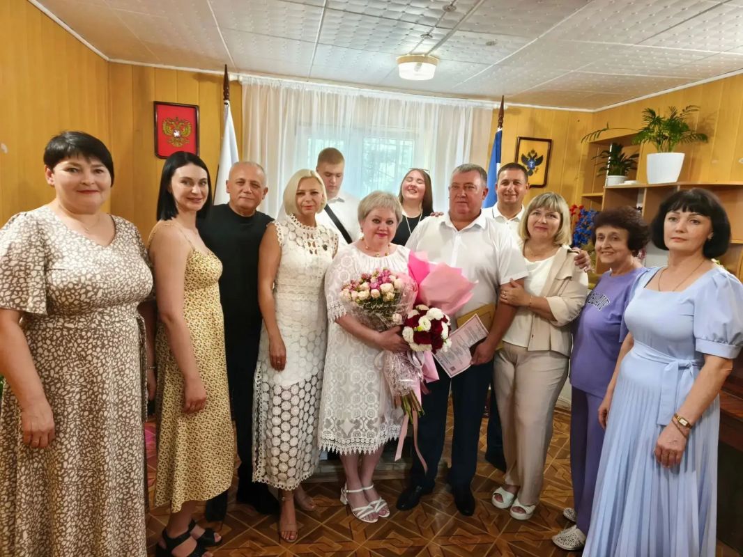 В Чаплинском округе стало на одну счастливую семью больше В Чаплинском округе стало на одну счастливую семью больше