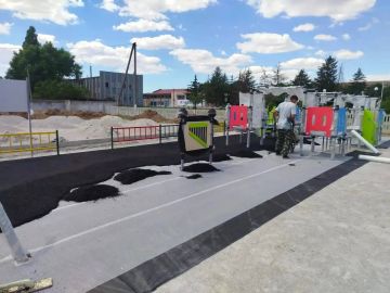 В селе Новокиевка Каланчакского округа по Народной программе строят новую детскую площадку