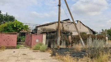 ВСУ уничтожили в Каховском округе 50 гектаров пшеницы и сожгли несколько жилых домов