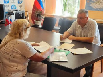 Руководитель Управления Росреестра по Херсонской области провёл личный прием граждан, в ходе которого индивидуально рассмотрел обращения каждого заявителя, обратившегося за консультационной поддержкой