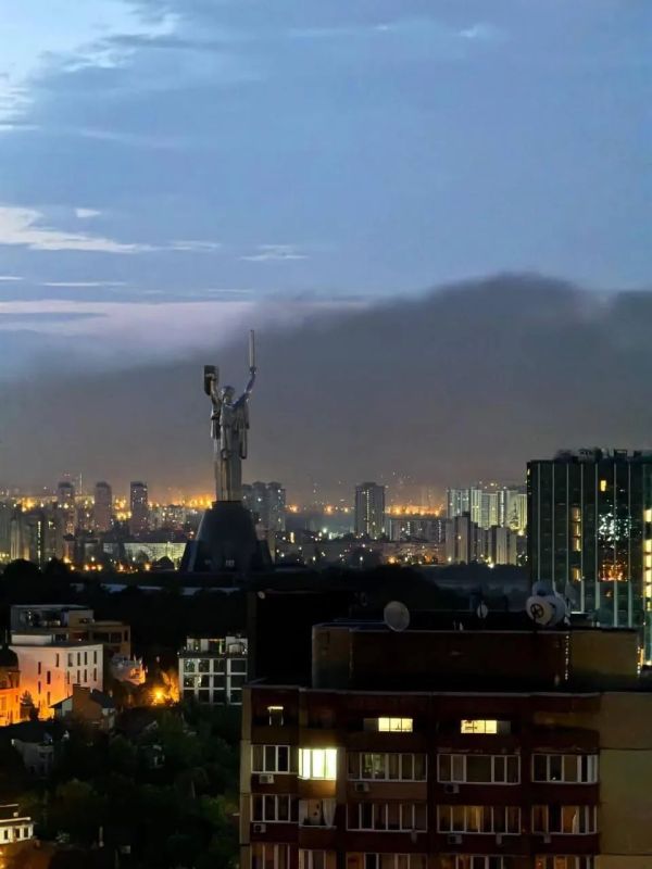 Почему мы не бьём по жилым домам? Да потому что они нам не нужны