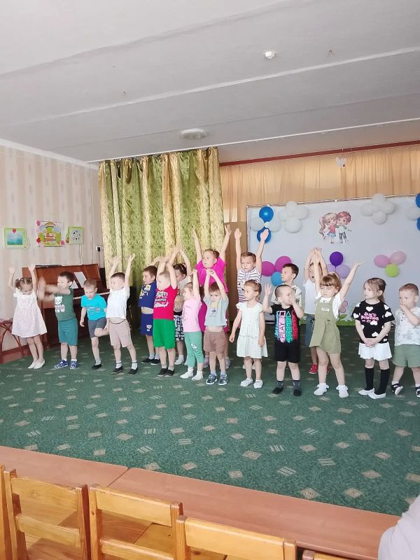 Тепло детских улыбок: в Каланчакском детском саду №2 «Сказка» отпраздновали День дружбы Тепло детских улыбок: в Каланчакском детском саду №2 «Сказка» отпраздновали День дружбы
