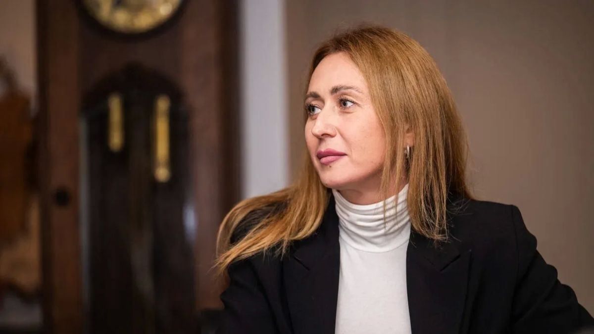 Херсонское региональное отделение ЛДПР поздравляет с днём рождения Председателя Избирательной комиссии Херсонской области Марину Юрьевну Захарову!