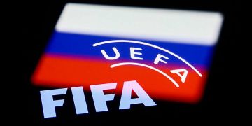 FIFA в ближайшее время может обсудить возвращение российских сборных и клубов на международные турниры