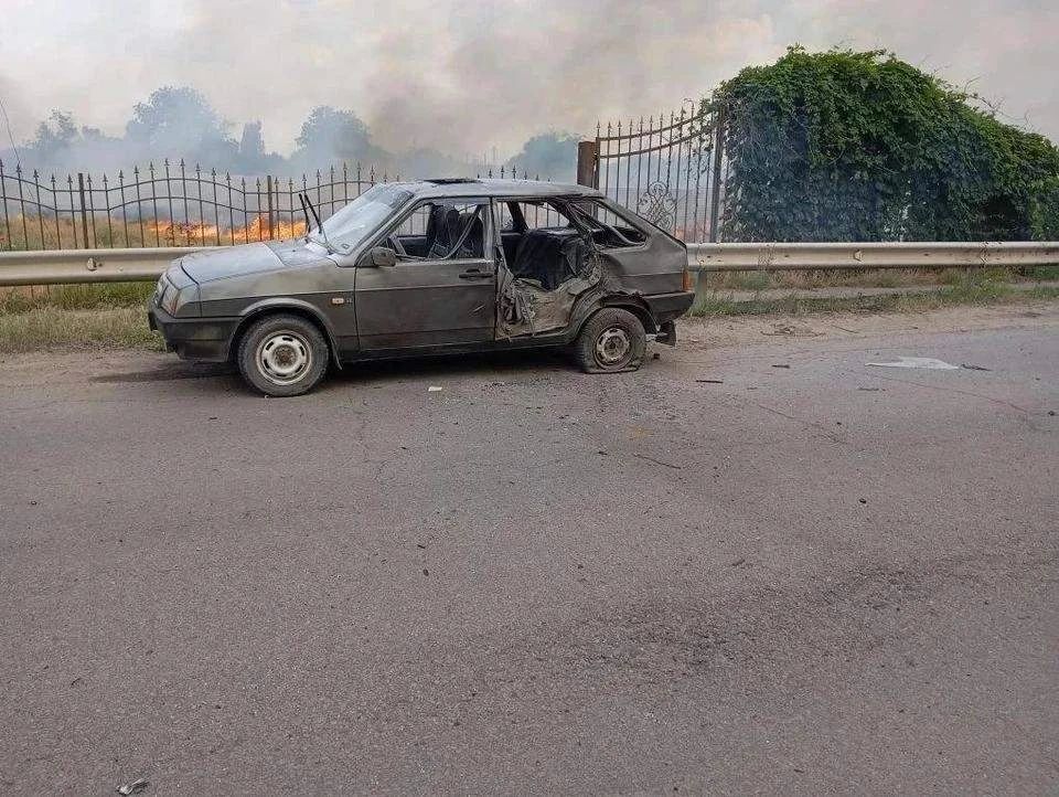 ВСУ атаковали почту, куда люди пришли за пенсиями и посылками: в Алешкинском округе погиб один человек, 13 ранены ВСУ атаковали почту, куда люди пришли за пенсиями и посылками: в Алешкинском округе погиб один человек, 13 ранены