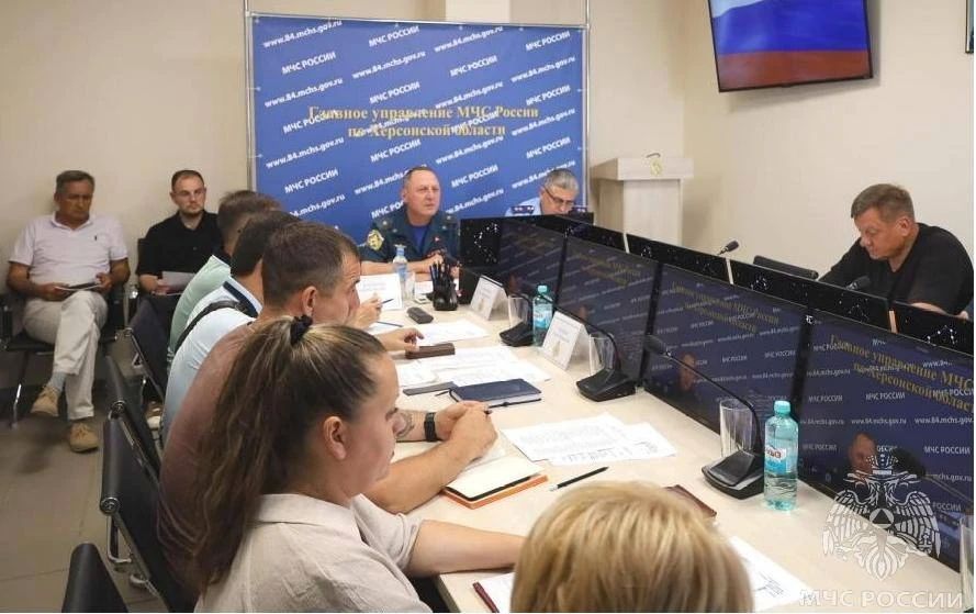 В Главном управлении МЧС России по Херсонской области прошло селекторное совещание с территориальными органами федеральных органов исполнительной власти, исполнительными органами и организациями Херсонской области