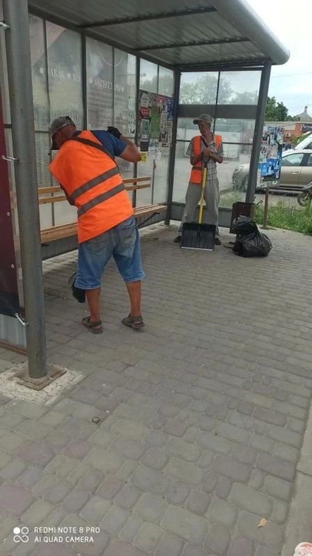 Работы МКУ «Азовкоммунсервис»: порядок и уют в каждом уголке Работы МКУ «Азовкоммунсервис»: порядок и уют в каждом уголке
