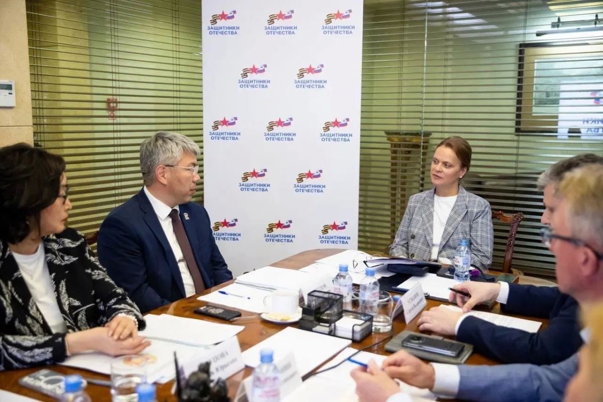 Статс-секретарь – заместитель Министра обороны РФ, председатель фонда «Защитники Отечества» Анна Цивилева провела рабочую встречу с главой Республики Бурятия Алексеем Цыденовым Статс-секретарь – заместитель Министра обороны РФ, председатель фонда «Защитники Отечества» Анна Цивилева провела рабочую встречу с главой Республики Бурятия Алексеем Цыденовым