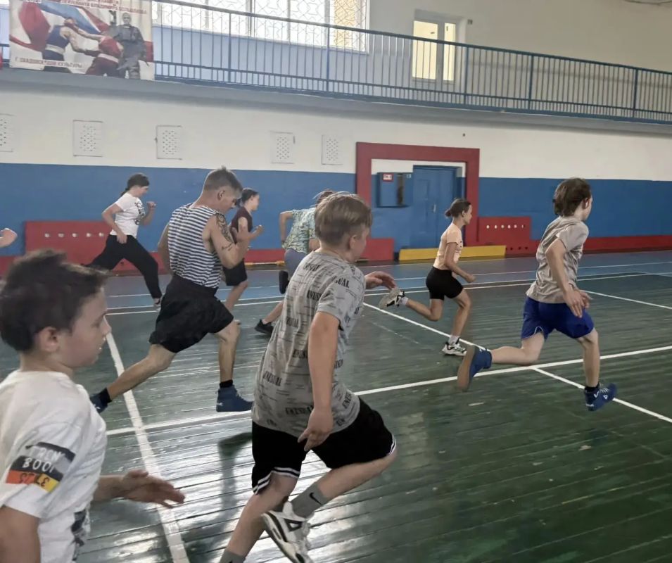 В Каховке прошел спортивный праздник, посвященный светлому и доброму празднику - Дню семьи, любви и верности В Каховке прошел спортивный праздник, посвященный светлому и доброму празднику - Дню семьи, любви и верности