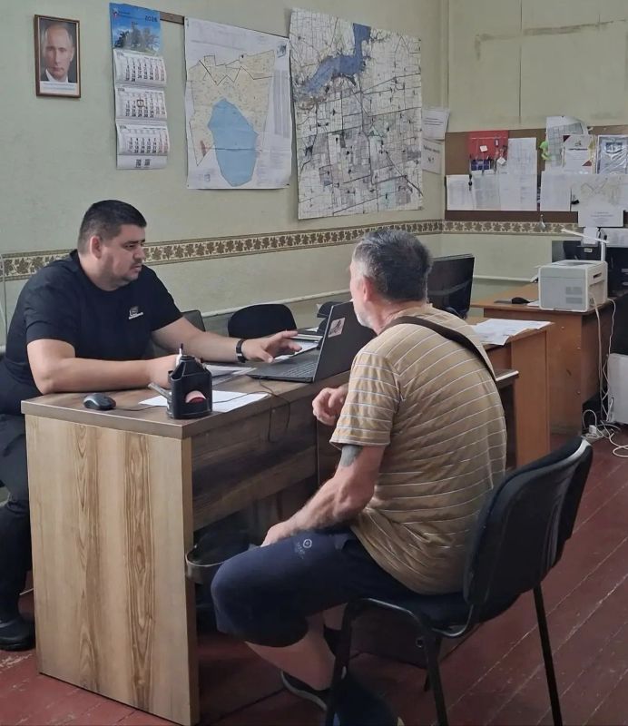 Начальник Чернянского территориального отдела Алексей Старовойтов провел личный прием граждан в селе Новокаменка