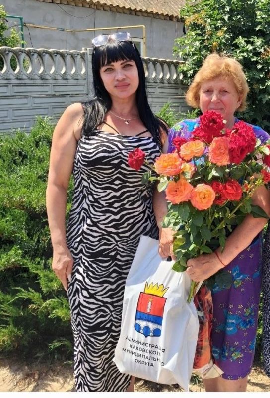 Администрация Чернянского территориального отдела поздравила с 70-летним юбилеем социального работника села Людмилу Александровну Цыганову