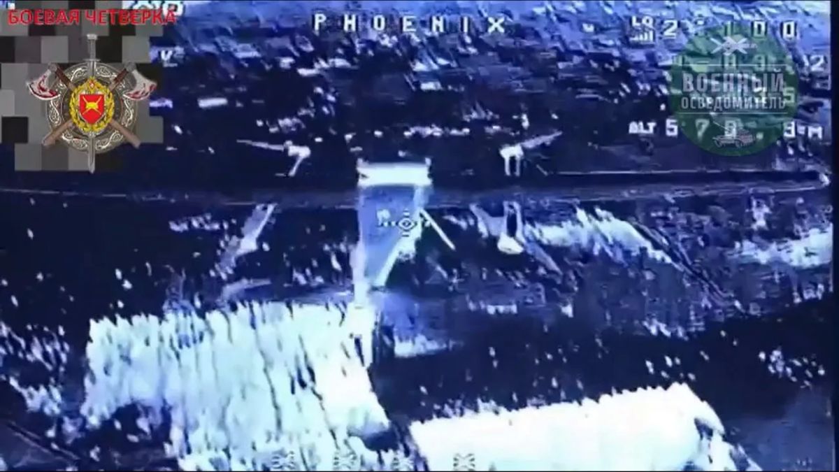 Работа расчета дронов-перехватчиков "Беркут" из состава 116-го отряда 4-й военной базы по различным украинским дронам в небе Херсонской области Работа расчета дронов-перехватчиков "Беркут" из состава 116-го отряда 4-й военной базы по различным украинским дронам в небе Херсонской области