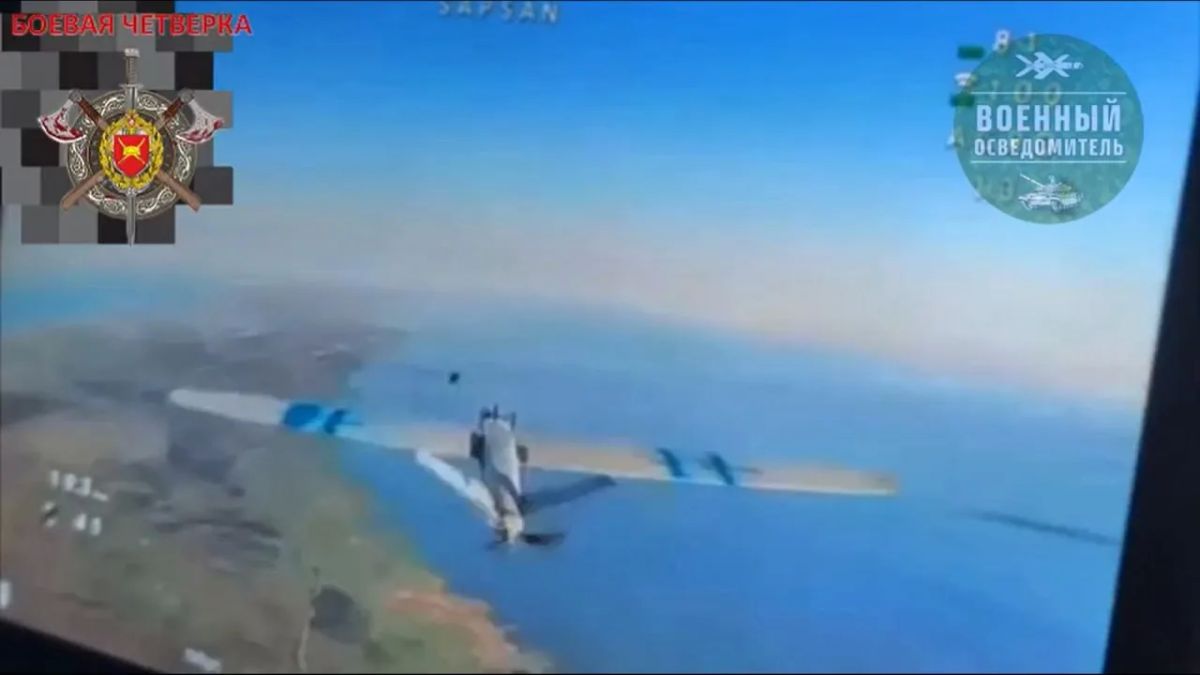 Работа расчета дронов-перехватчиков "Беркут" из состава 116-го отряда 4-й военной базы по различным украинским дронам в небе Херсонской области Работа расчета дронов-перехватчиков "Беркут" из состава 116-го отряда 4-й военной базы по различным украинским дронам в небе Херсонской области