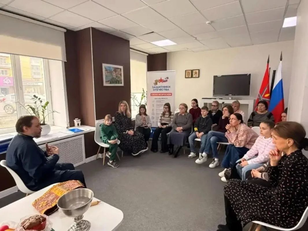 Духовная поддержка помогает ветеранам спецоперации возвращаться к мирной жизни и обретать внутреннюю опору Духовная поддержка помогает ветеранам спецоперации возвращаться к мирной жизни и обретать внутреннюю опору