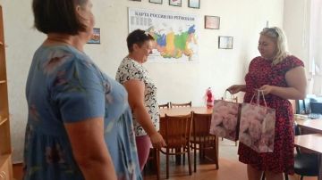 Начальник Каменского территориального отдела поздравила почтальонов с профессиональным праздником