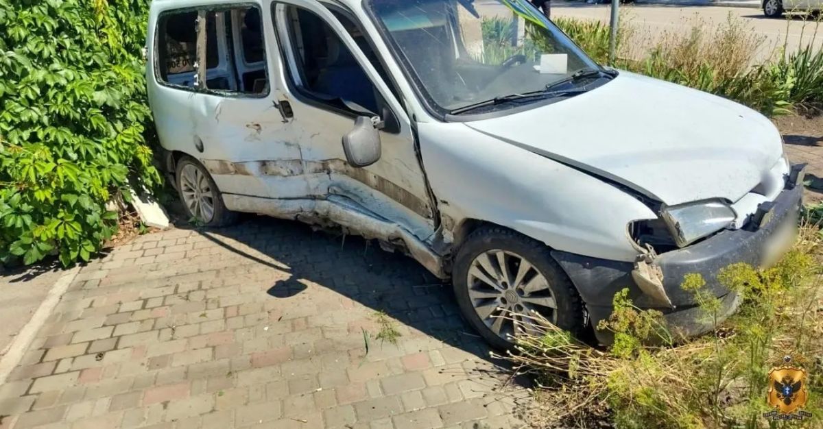 В Скадовском округе полицейские устанавливают обстоятельства ДТП с пострадавшими В Скадовском округе полицейские устанавливают обстоятельства ДТП с пострадавшими