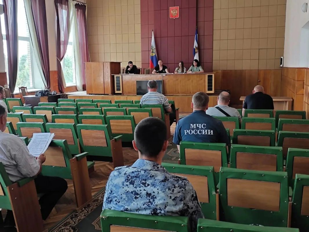В Новотроицком муниципальном округе состоялось заседание комиссии по противодействию экстремизму и терроризму В Новотроицком муниципальном округе состоялось заседание комиссии по противодействию экстремизму и терроризму