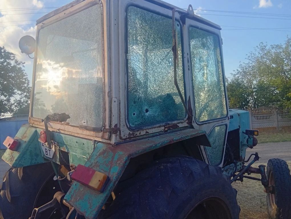 Дроны ВСУ атаковали Каховский округ: сгоревший урожай, поврежденные дома и коммунальная техника — сообщил глава округа Павел Филипчук