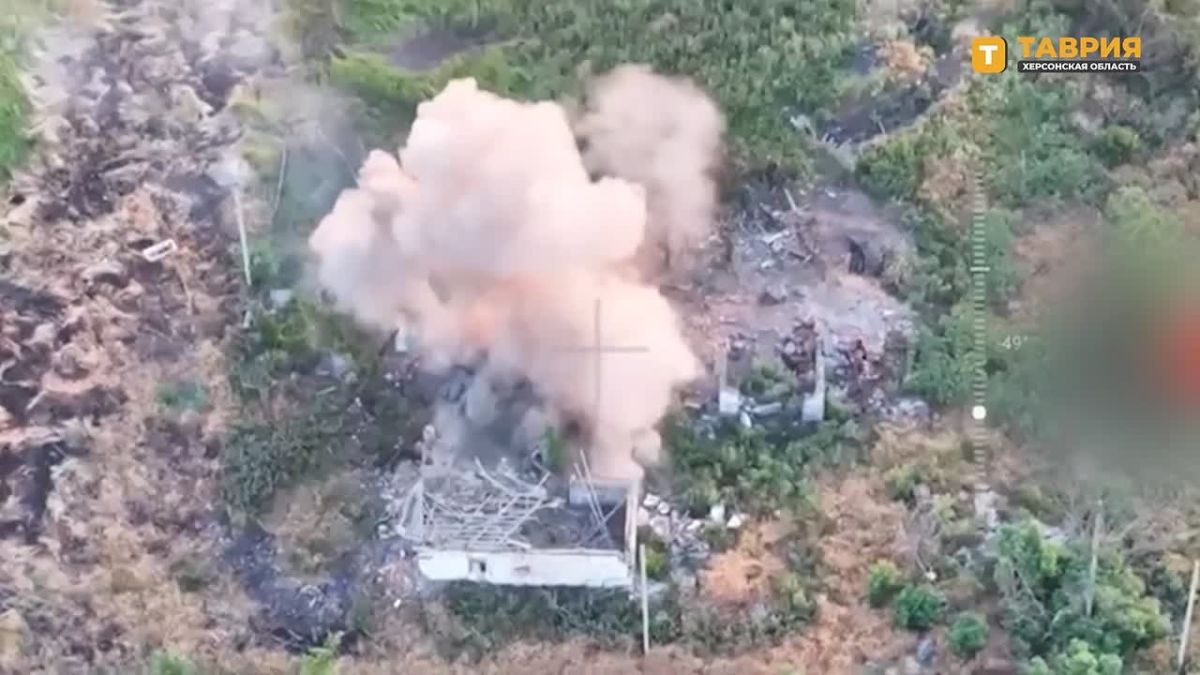 Операторы ударных БпЛА группировки войск "Днепр" поразили объекты ВСУ на Запорожском направлении