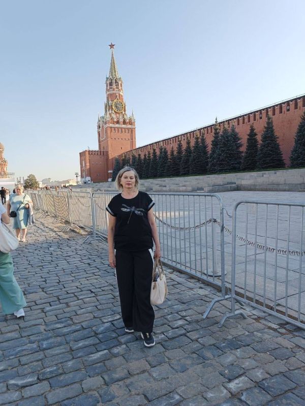 Поздравляем с днём рождения! Поздравляем с днём рождения!