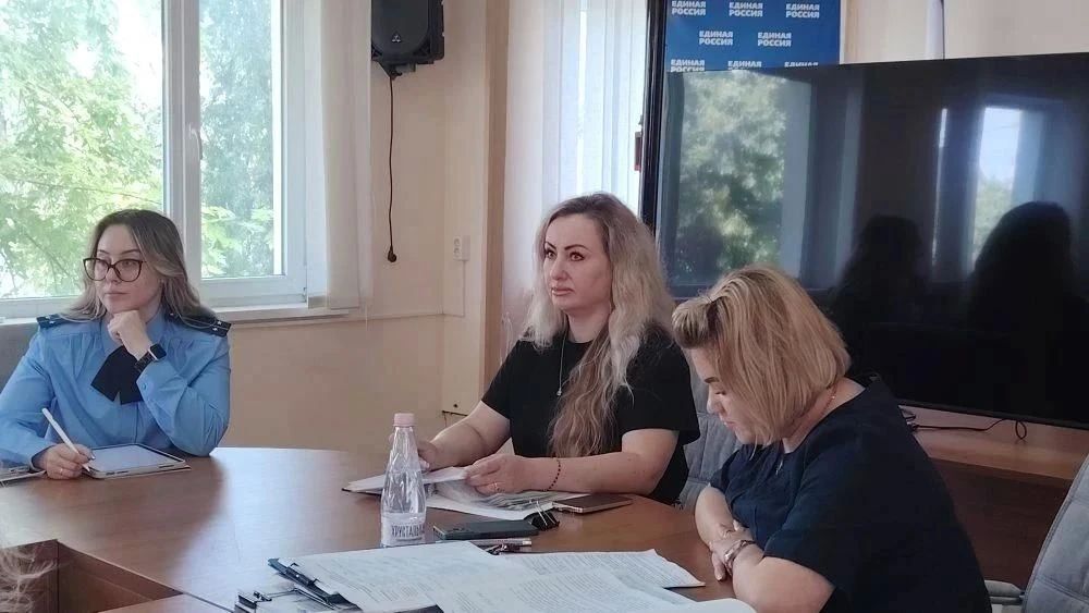 Заседание Комиссии по делам несовершеннолетних в администрации Скадовского округа Заседание Комиссии по делам несовершеннолетних в администрации Скадовского округа