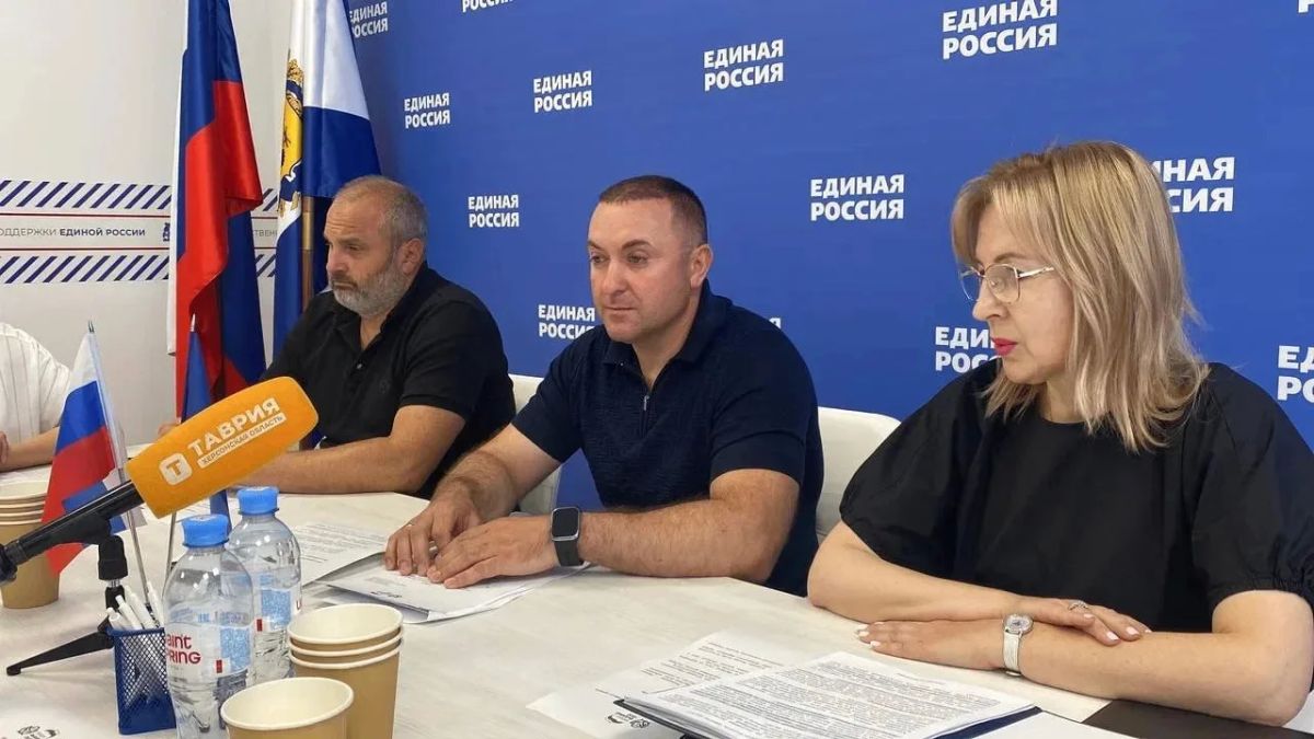 В Херсонской области стартовал приём заявок на соискание премии «Человек труда» В Херсонской области стартовал приём заявок на соискание премии «Человек труда»