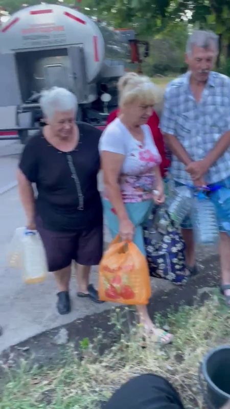 Александр Дудка: Подвоз воды из-за аварий на сетях в Скадовском округе Александр Дудка: Подвоз воды из-за аварий на сетях в Скадовском округе