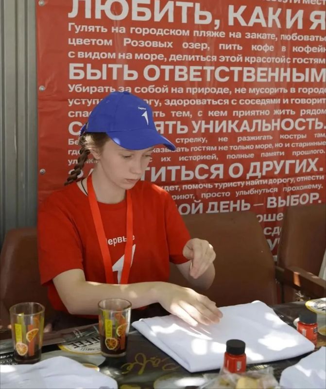 Первые о Движении. Активистка Генической школы № 3 Полина Пятковская в Движение Первых пришла осознанно Первые о Движении. Активистка Генической школы № 3 Полина Пятковская в Движение Первых пришла осознанно