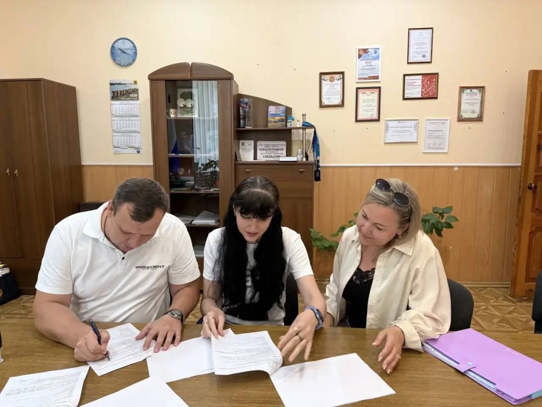 Педагог из Саратова прибыла в Херсонскую область по программе "Земский учитель" Педагог из Саратова прибыла в Херсонскую область по программе "Земский учитель"