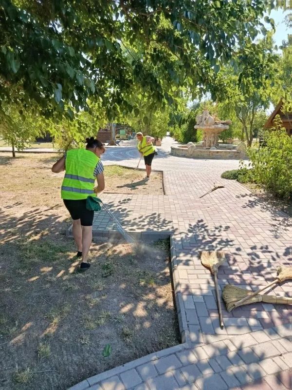 Работы по благоустройству Генического округа продолжаются Работы по благоустройству Генического округа продолжаются