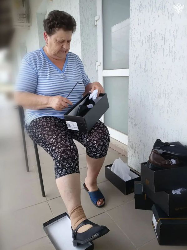 «Волонтеры Победы» доставили 400 пар обуви жителям Генического округа «Волонтеры Победы» доставили 400 пар обуви жителям Генического округа