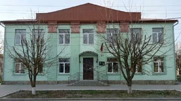 В Геническе завершили капремонт школы искусств