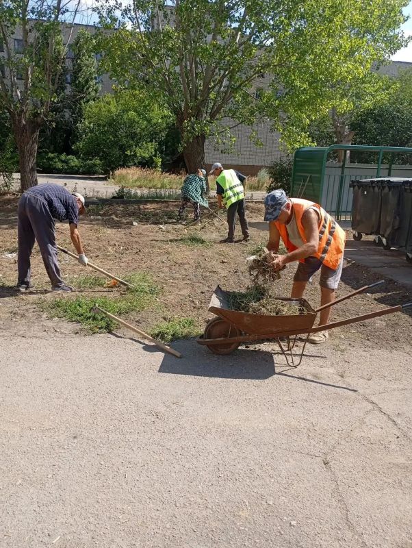 Работы по благоустройству Генического округа продолжаются Работы по благоустройству Генического округа продолжаются