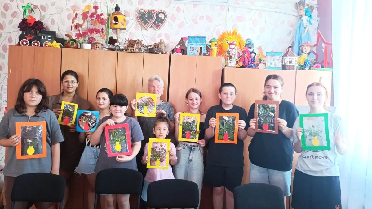 15 июля в Новоалексеевском ДК прошел мастер-класс по декоративно-прикладному искусству «Творить легко!»