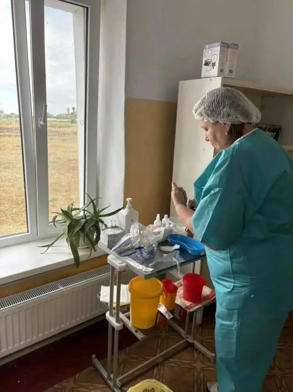 Выездная бригада Каланчакской ЦРБ осмотрела и привила детей в населенных пунктах Приволье и Раздольное Выездная бригада Каланчакской ЦРБ осмотрела и привила детей в населенных пунктах Приволье и Раздольное