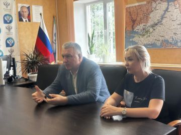 В рамках деятельности оперативного штаба при Управлении Росреестра по Херсонской области состоялась рабочая встреча руководителя штаба Василия Романова с начальником отдела земельных и имущественных отношений, архитектуры и...