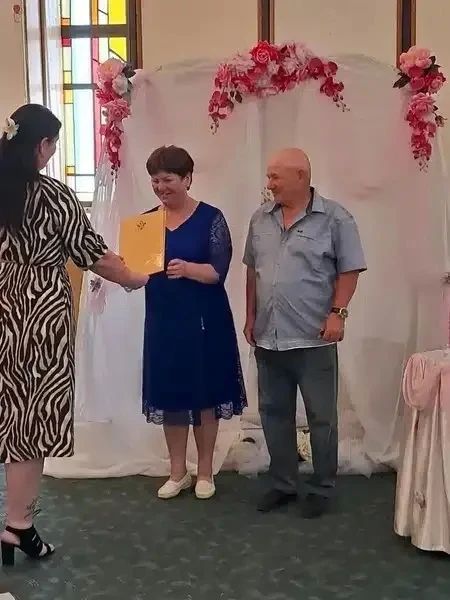 Полвека любви: в Геническом районном отдела ЗАГС поздравили «золотых» юбиляров Исай Полвека любви: в Геническом районном отдела ЗАГС поздравили «золотых» юбиляров Исай