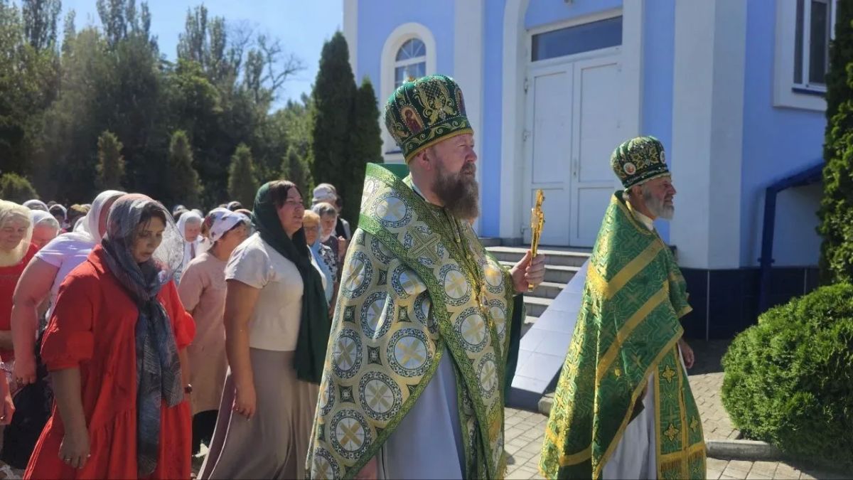 В Скадовске прошла торжественная литургия в честь Сергия Радонежского В Скадовске прошла торжественная литургия в честь Сергия Радонежского