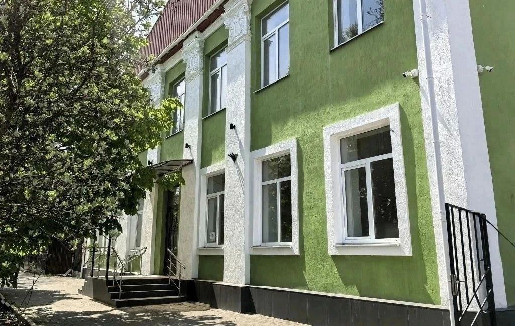 В Геническе завершён капитальный ремонт школы искусств