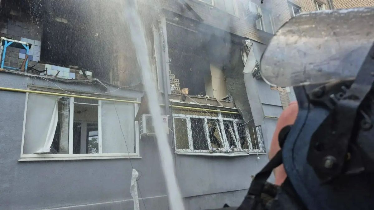 Сотрудники МЧС за три месяца ликвидировали 24 пожара в Каховском округе, возникших из-за обстрелов ВСУ Сотрудники МЧС за три месяца ликвидировали 24 пожара в Каховском округе, возникших из-за обстрелов ВСУ